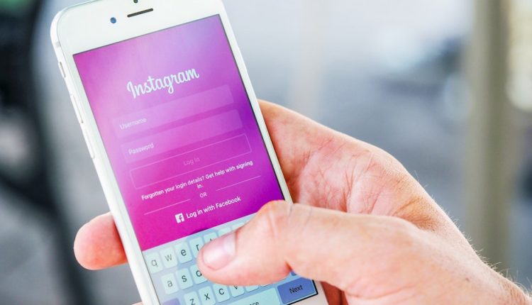 Instagram протидіє булінгу